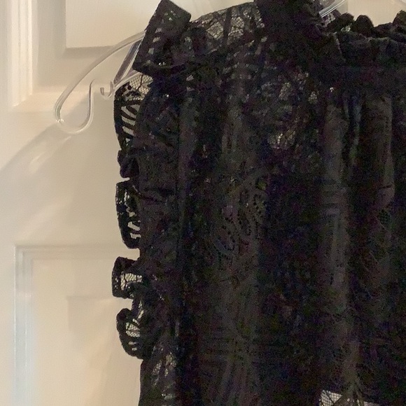 Ruffled sleeve sheer lace top with silky camisole from FRAME - Picture 5 of 16